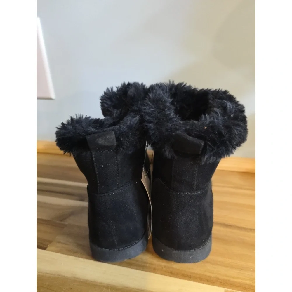 Cat and‎ Jack Girls Black Boots Zipper Size 4Faux Suede NEW Ugg Bearpaw Like